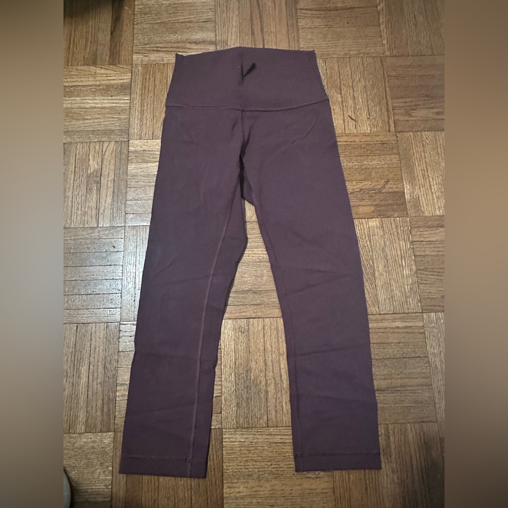 Lululemon Wunder Under Sz 6 21inseam